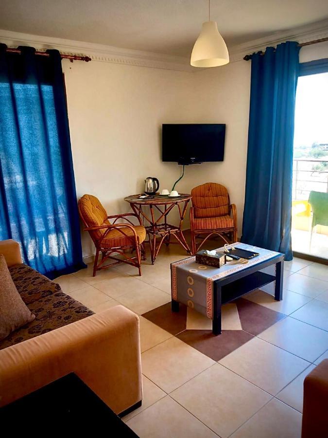 Dead Sea Lafamilia Albadwan Aparthotel Sweimeh Екстериор снимка