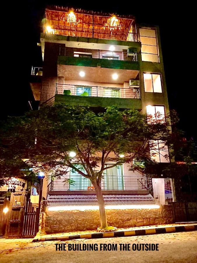 Dead Sea Lafamilia Albadwan Aparthotel Sweimeh Екстериор снимка