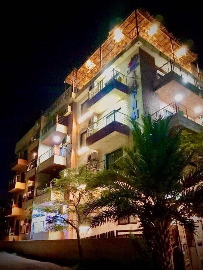 Dead Sea Lafamilia Albadwan Aparthotel Sweimeh Екстериор снимка