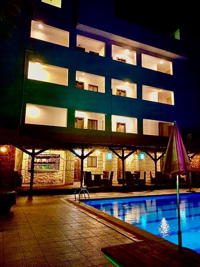 Dead Sea Lafamilia Albadwan Aparthotel Sweimeh Екстериор снимка